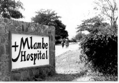 Insegna dell'ospedale Mlambe - click per ingrandire