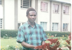 Padre Cleophas quando era un seminarista - click per ingrandire